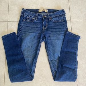 Low rise hollister skinny jeans